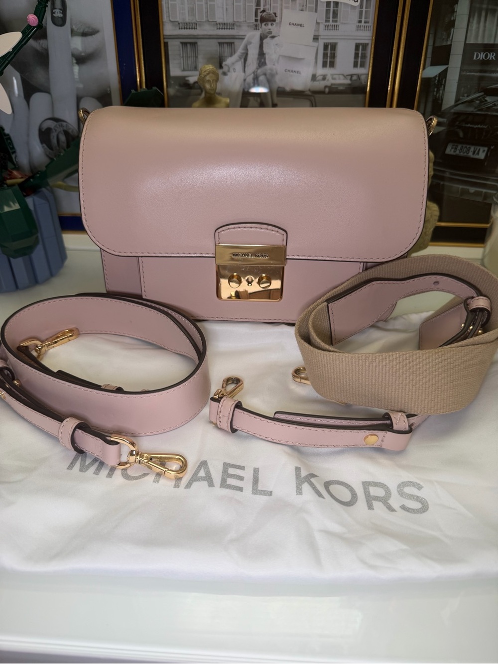 Michael Kors Pale Pink Leather Crossbody with Gold Hardware and 2 straps. - Picture 4 of 15